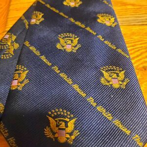 Cambridge LTD. Navy Blue Men’s Tie Necktie with white house and seal